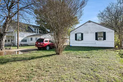 706 Jefferson Street, Hillsboro, TX 76645 - Photo 3