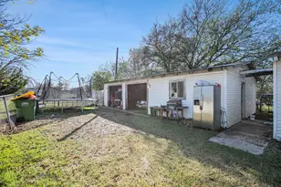 706 Jefferson St, Hillsboro, TX 76645 - Photo 25