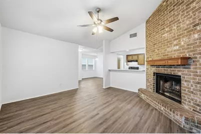 518 Guerin Drive, Arlington, TX 76012 - Photo 3