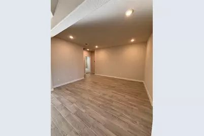 4274 Elkins Avenue, Lancaster, TX 75134 - Photo 11