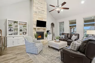 1022 Anna Circle, Granbury, TX 76048 - Photo 9