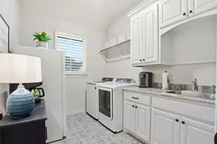 1022 Anna Cir, Granbury, TX 76048 - Photo 17