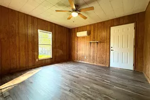 3807 Lands End Ct, Granbury, TX 76048 - Photo 11