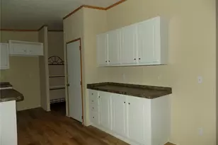 108 Jade Ct, Weatherford, TX 76087 - Photo 9