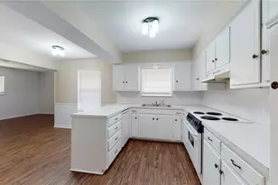 1917 Yarborough Dr, Sherman, TX 75092 - Photo 9