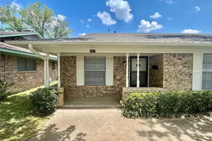 1917 Yarborough Dr, Sherman, TX 75092 - Photo 3