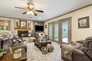 649 Wedgewood Dr, China Spring, TX 76633 - Photo 3