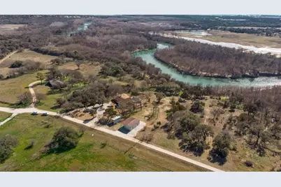 649 Wedgewood Drive, China Spring, TX 76633 - Photo 39