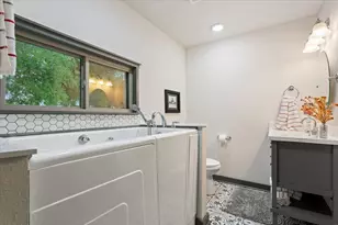 649 Wedgewood Dr, China Spring, TX 76633 - Photo 23