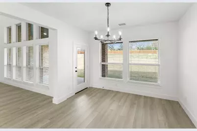 1107 Willow Lake Drive, DeSoto, TX 75115 - Photo 9