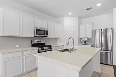 9025 Bronze Meadow Drive, Fort Worth, TX 76131 - Photo 23