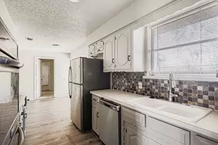 108 Pearly Top Dr, Glenn Heights, TX 75154 - Photo 9