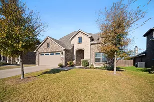 225 Lariat Trail, Waxahachie, TX 75165 - Photo 1