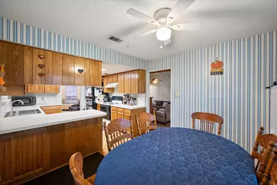 817 Fondren Drive, Arlington, TX 76001 - Photo 13