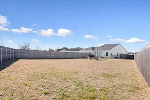 518 Alamo Ct, McGregor, TX 76657 - Photo 25