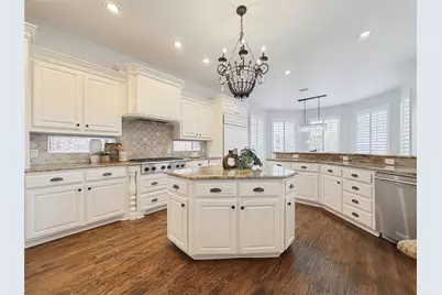 2206 Clearspring Drive N, Irving, TX 75063 - Photo 15