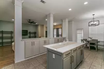 2615 Fox Creek Trail, Arlington, TX 76017 - Photo 5