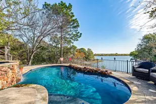 1612 Lakecrest Cir, Granbury, TX 76048 - Photo 5