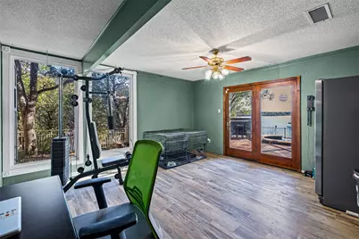 1612 Lakecrest Circle, Granbury, TX 76048 - Photo 19