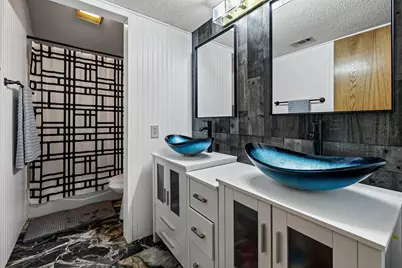 1612 Lakecrest Circle, Granbury, TX 76048 - Photo 31