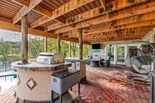 1612 Lakecrest Cir, Granbury, TX 76048 - Photo 33