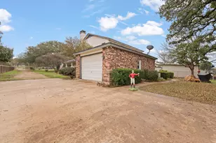 3500 Trails End Rd, Burleson, TX 76028 - Photo 17