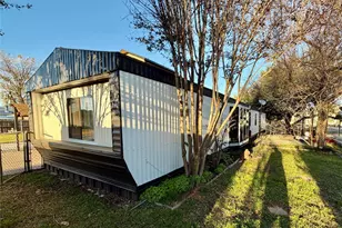 3407 Samoan Ct, Granbury, TX 76048 - Photo 5