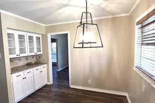 800 Western Hills Dr, Sherman, TX 75092 - Photo 9