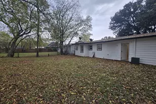 3007 Shenstone Dr, Dallas, TX 75228 - Photo 17