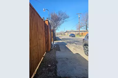 115 S Saint Mary Avenue, Dallas, TX 75214 - Photo 5