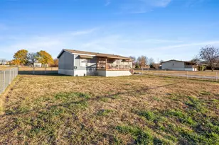 8539 Longhorn Dr, Justin, TX 76247 - Photo 13