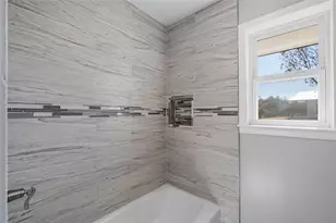 750 Possom Trot Hollow Rd, Whitewright, TX 75491 - Photo 25