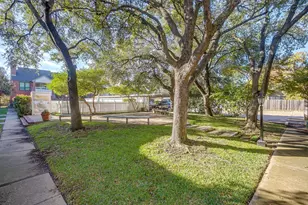 2304 Kenley St, Fort Worth, TX 76107 - Photo 23