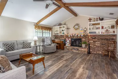 2002 Everglade Drive, Gainesville, TX 76240 - Photo 3