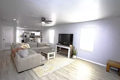 723 Plum Street, Graham, TX 76450 - Photo 3