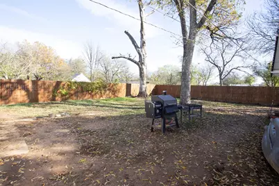 723 Plum Street, Graham, TX 76450 - Photo 15
