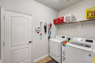 2415 Mesa Glen Dr, Arlington, TX 76001 - Photo 33