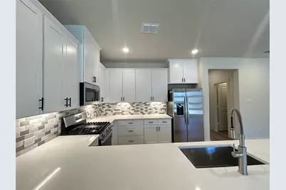 4742 Smokey Quartz Lane, Arlington, TX 76005 - Photo 5