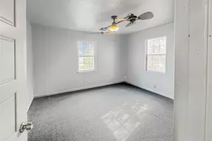 3811 Criswell St, Lancaster, TX 75134 - Photo 11