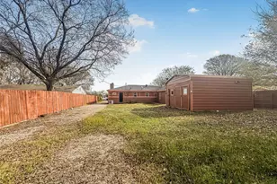3811 Criswell St, Lancaster, TX 75134 - Photo 17