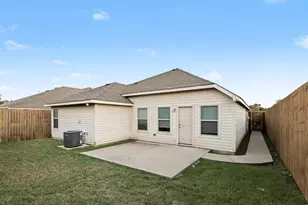 3415 Santa Gertrudis Dr, Dallas, TX 75241 - Photo 23