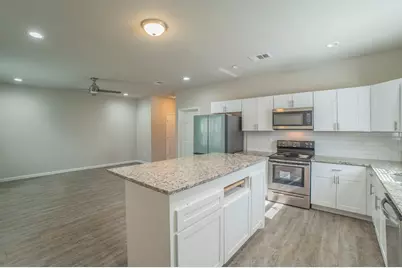 2407 Lee Avenue, Fort Worth, TX 76164 - Photo 3