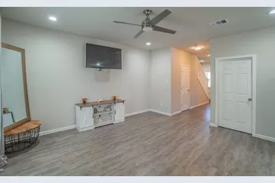 2407 Lee Avenue, Fort Worth, TX 76164 - Photo 15