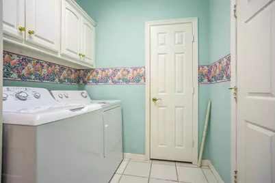 300 E Redbud Lane, Lancaster, TX 75146 - Photo 13