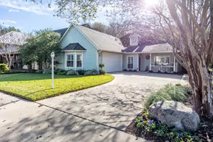 300 E Redbud Ln, Lancaster, TX 75146 - Photo 1