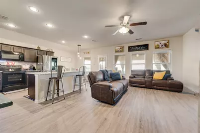 600 Cottage Row, Mabank, TX 75147 - Photo 3