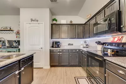 600 Cottage Row, Mabank, TX 75147 - Photo 7