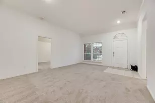 5628 Phoenix Dr, The Colony, TX 75056 - Photo 9