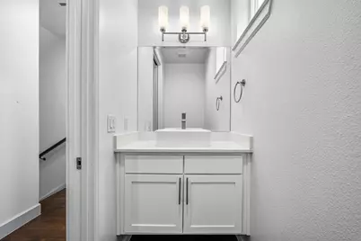 2016 N Fitzhugh Avenue #105, Dallas, TX 75204 - Photo 9