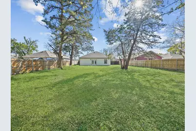 3033 Springview Avenue, Dallas, TX 75216 - Photo 27